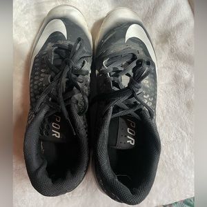 Women’s Nike Softball Cleats (NOT METALS) SIZE 7